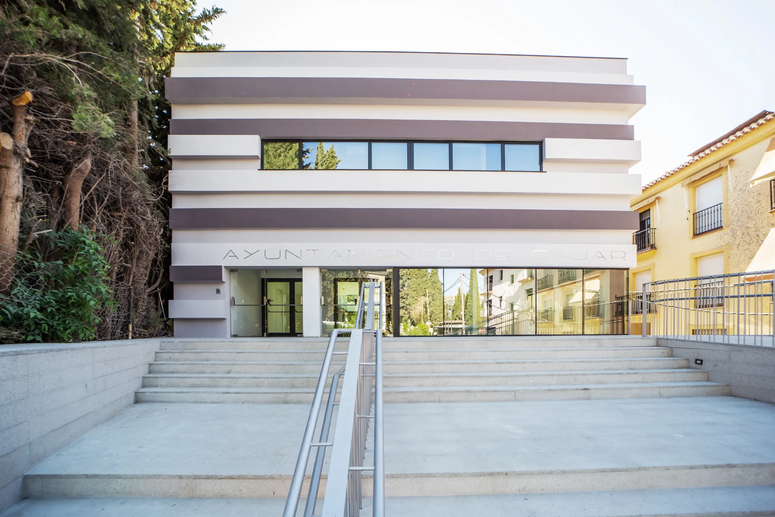 Fachada del Ayuntamiento de Cájar