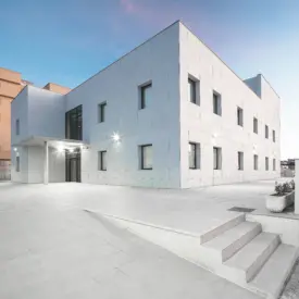 Fachada de la Comisaría Local de la Policía Nacional de Almendralejo