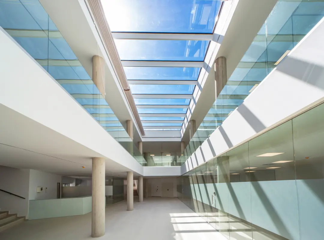 Interior del Nuevo Ayuntamiento de Cájar ejecutado por Vivendio