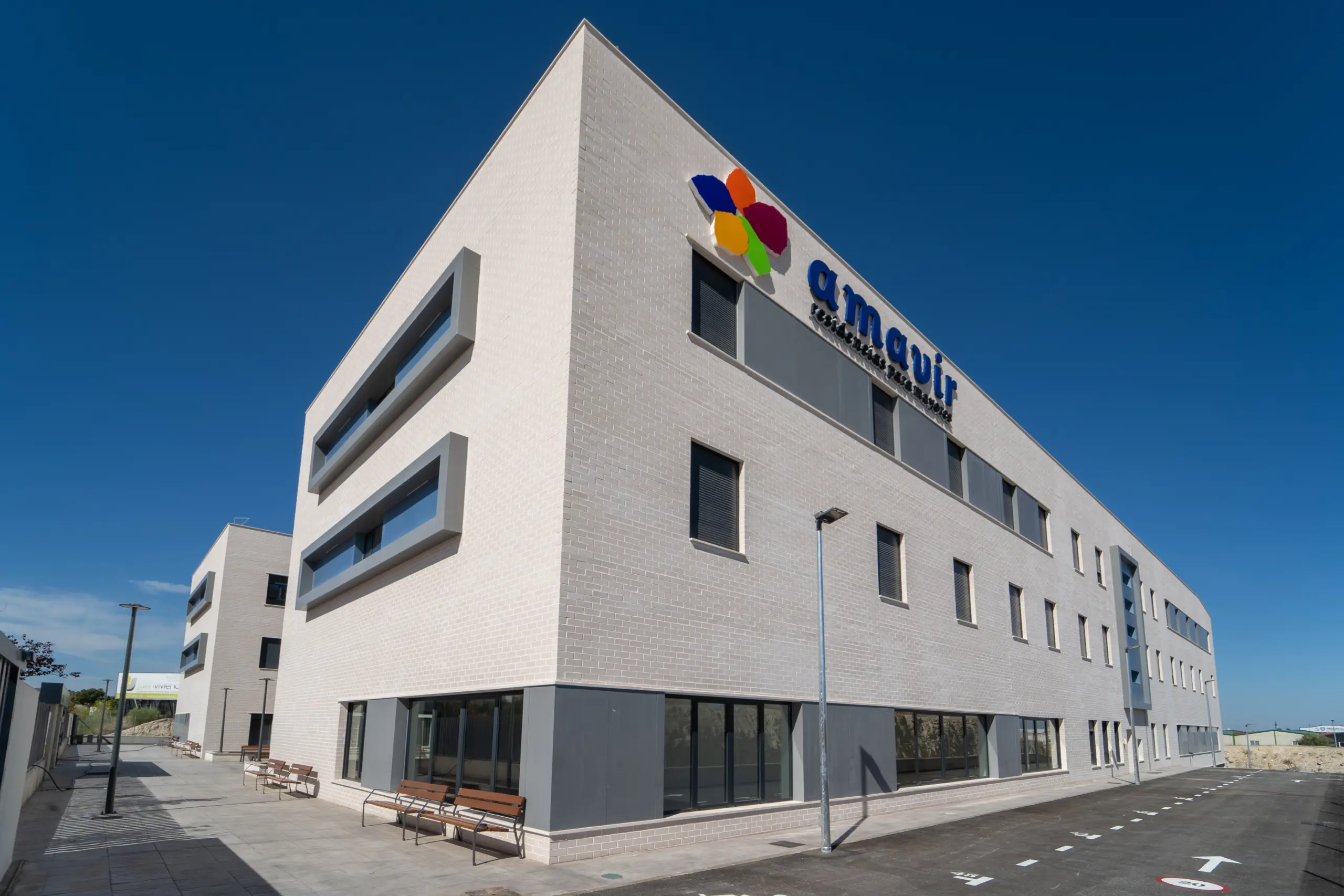 Fachada de la Residencia de Ancianos de Amavir en Jaén